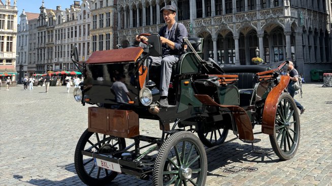 Брюксел заменя емблематичните конски впрягове с електрически карети