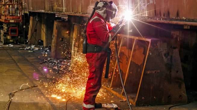 Британската икономика неочаквано се е свила в началото на четвъртото тримесечие