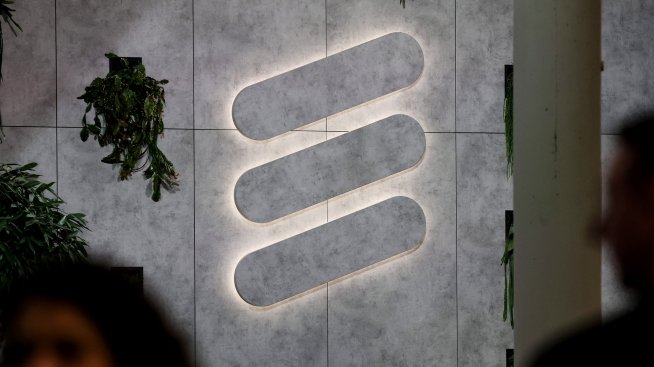 Ericsson ще съкрати 1600 работни места в Швеция в опит да намали разходите