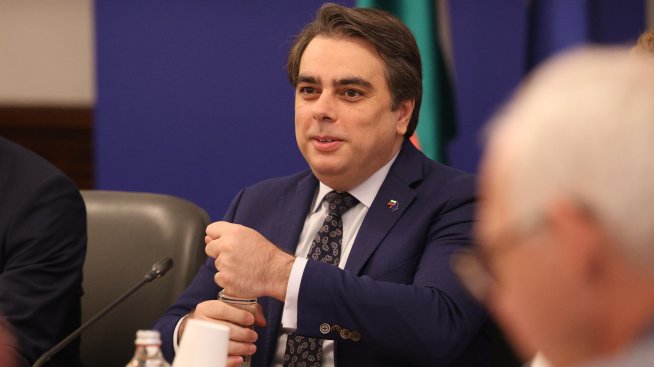 Асен Василев: Бюджет 2023 е изпълним, но трябват усилия за събираемостта