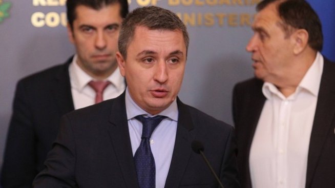 Ал. Николов: Енергиен преход ще има, но не трябва да е на непоносима цена