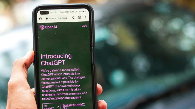 OpenAI проучва как да вкара ChatGPT в класните стаи