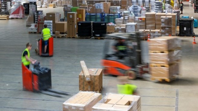 Производителността на труда у нас забавя ръст през лятото