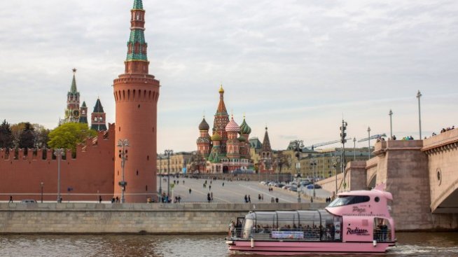 Партията на Путин печели изборите в Русия, но губи подкрепа