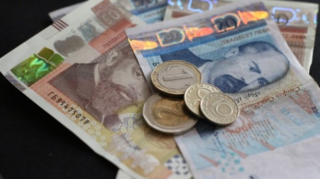 НОИ преизчислява служебно две групи пенсии