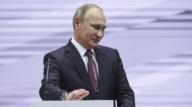 Путин: Имаме "достатъчно запаси" от касетъчни боеприпаси и ще ги използваме при нужда