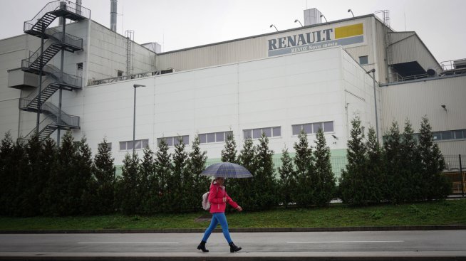Renault преразглежда цените си в света след отстъпките при Tesla