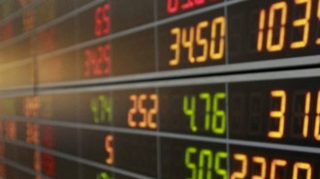 Водещият индекс в Хонконг се срина с 2,8% в първата сесия след празниците