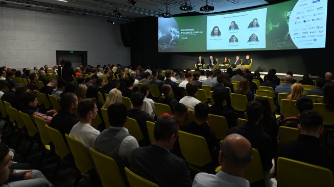 Ще се окаже ли България единствената страна с по-слаб растеж след влизането в еврозоната?