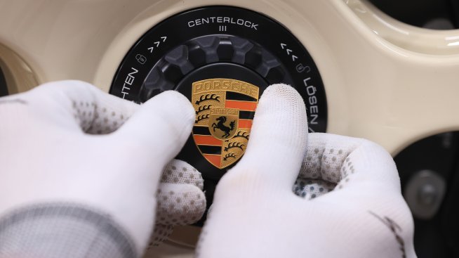 Европейската автоиндустрия може би е оставила най-лошото от 2025 г. зад гърба си