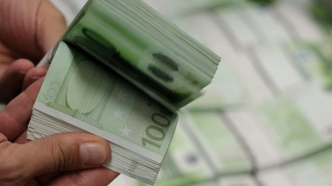 Депозитите в гръцките банки доближават 165 млрд. евро