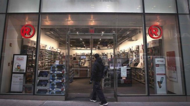 RadioShack обяви банкрут, Sprint поема част от магазините