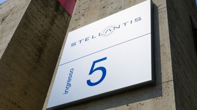 Stellantis ще разчита на своите 4 платформи, за да продава до 2 млн. е-коли