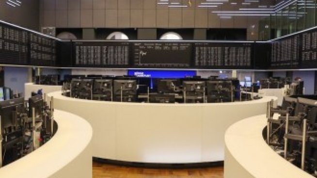 Европейските борси завършиха със спад въпреки силните отчети 
