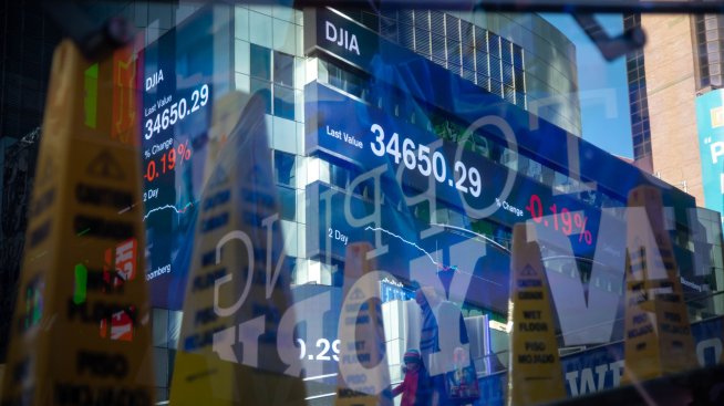 Индексите на Wall Street се затрудниха с възстановяването от предходните загуби
