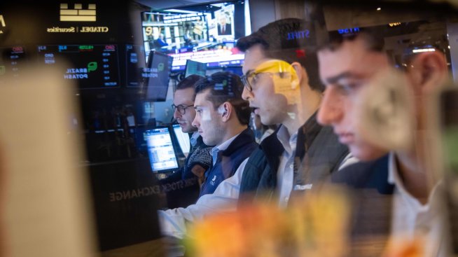 S&P 500 и Nasdaq се насочват към пето поредно тримесечие на растеж*