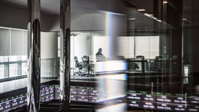 S&P и Nasdaq се насочват към седмичен спад*