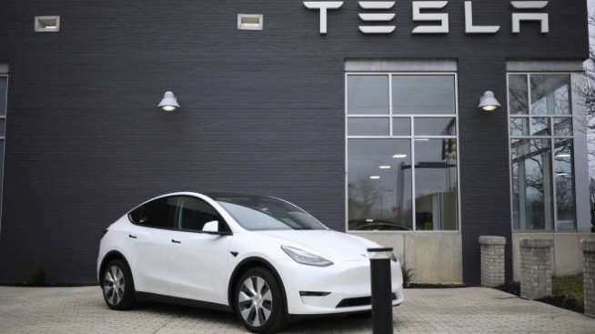 На кои модели намали цените Tesla?