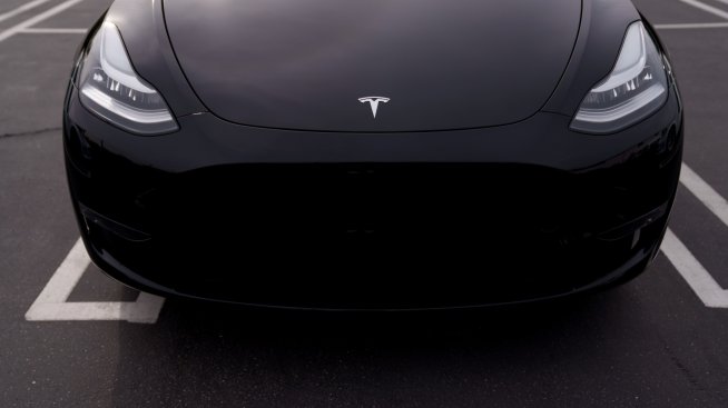 Tesla отново e лидер по продажби в Европа през декември благодарение на Model Y
