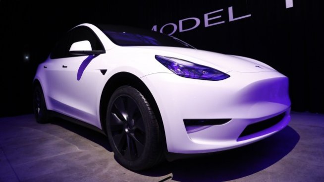 Доставките на китайския Model Y на Tesla ще се забавят въпреки обещанията
