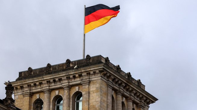 Меркел, Мъск и крайната десница: Какво се случва с изборите в Германия?