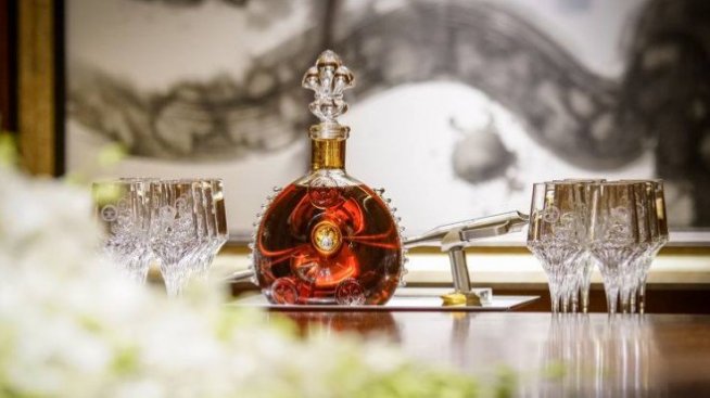 Китайската жажда за коняк подкрепи резултатите на Remy Cointreau 