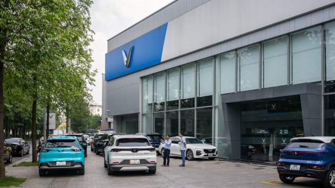 Продажбите на виетнамската VinFast за 2023 г. изостават от целите