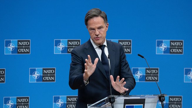 Рюте: Русия може да разположи ядрени оръжия в космоса