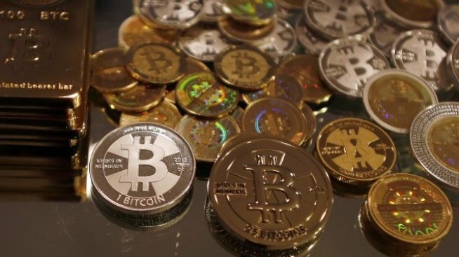 Графика на деня: Биткойнът не спира да чупи рекорди