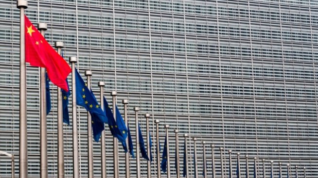 Китай тества границите на европейската сила