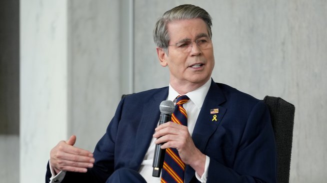 Спирането на работата на правителството струва на САЩ 15 млрд. долара на ден