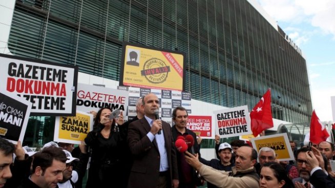 Турция постави най-големия вестник в страната под държавен контрол
