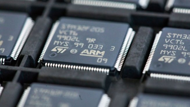 Softbank все пак може да листне част от Arm в Лондон