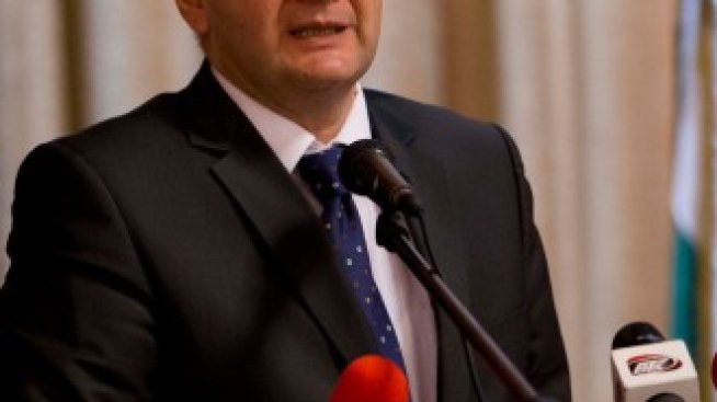 Миков: Без уважение към гражданите демократичният изход е невъзможен 