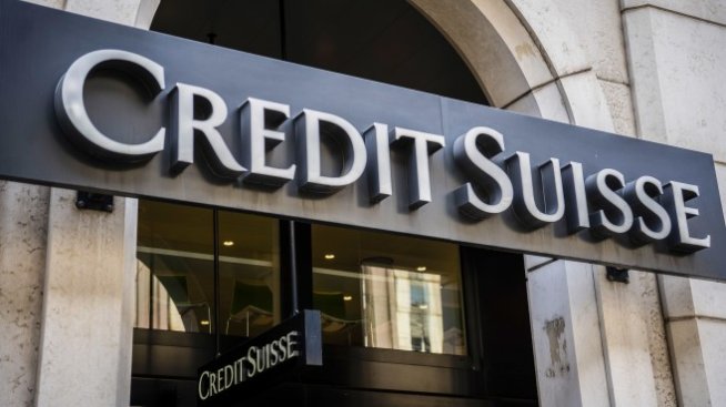 Ветеранът Уве Кьорнер поема Credit Suisse