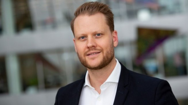 Джеймс Рансъм: Превръщането на мобилното банкиране в услуга „личен асистент“ е в ход