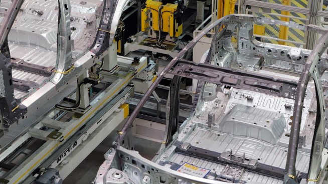 Стоманодобивният сектор в Китай предупреди за щети от ценовата война при електромобилите