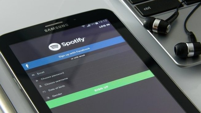 Spotify пуска видео функция към подкастите си
