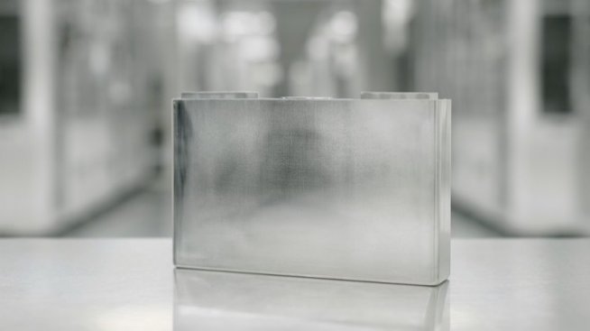 Northvolt произведе първата клетка за електромобилна батерия в завода си в Швеция