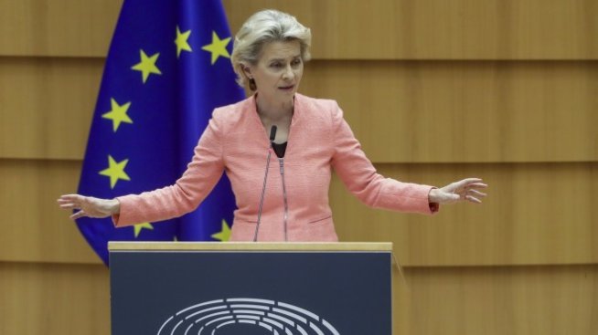 Фон дер Лайен призова за поне 55% по-малко вредни емисии