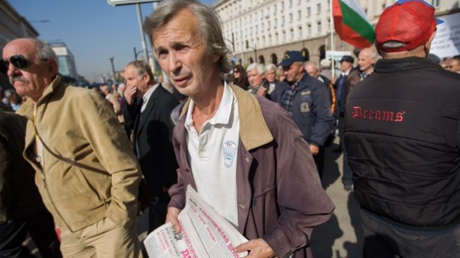 Пенсионерите ще получат добавка от 50 лв. и за октомври