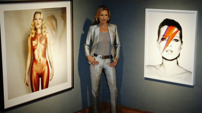 Творби с Кейт Мос донесоха 1,7 млн. паунда на търг в Лондон