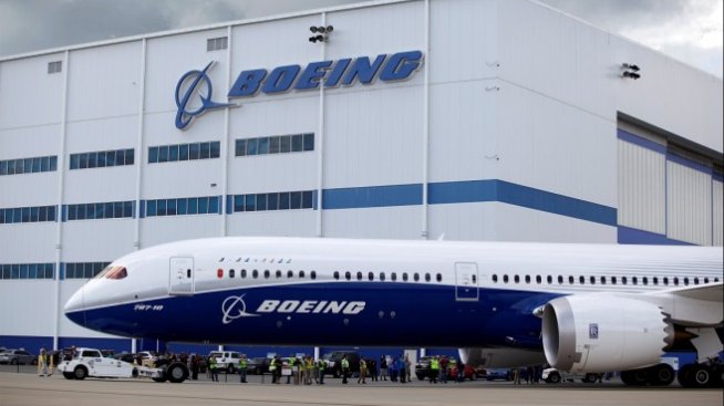 Печалбата на Boeing е скочила с 19%, но приходите намаляват