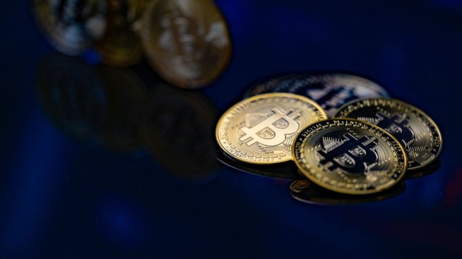 Средният търгуван обем биткойни стигна връх от юни след решението за Grayscale