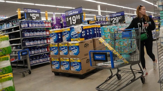 Търговците в САЩ се готвят за труден празничен сезон заради предпазливите потребители