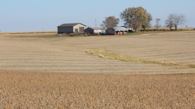 Огнян Боюклиев: Селото в България се обезличава като икономическа единица