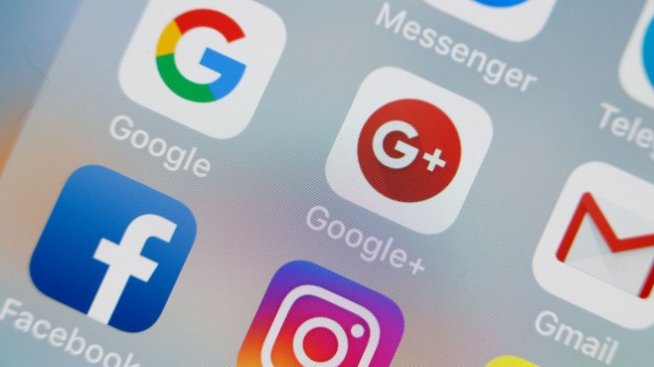 Спадът в рекламата може да не подмине Facebook и Google