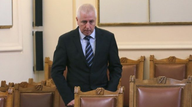 Единен стандарт за управление на болниците обеща здравният министър