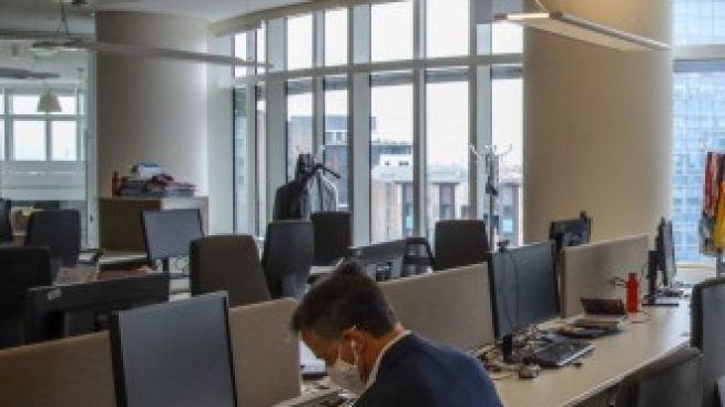 UniCredit ще позволи за постоянно работа от разстояние два дни седмично