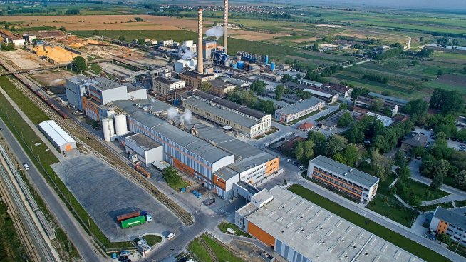 Държавата търси полезен ход за спасяването на завода на „Монди“ в Стамболийски